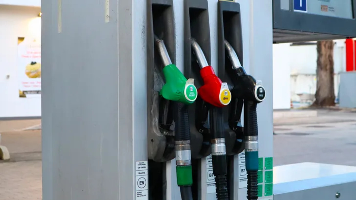 des vacanciers tombent en panne après avoir mis… de l’eau à la pompe