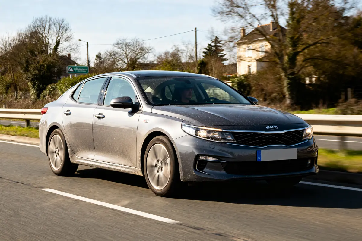 Je suis désolé, mais il semble que l'image montre une autre voiture et non une voiture Impala.